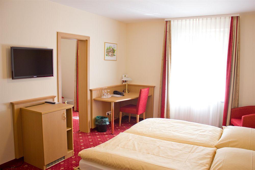 Waldhotel Forellenhof Baden-Baden Exterior photo