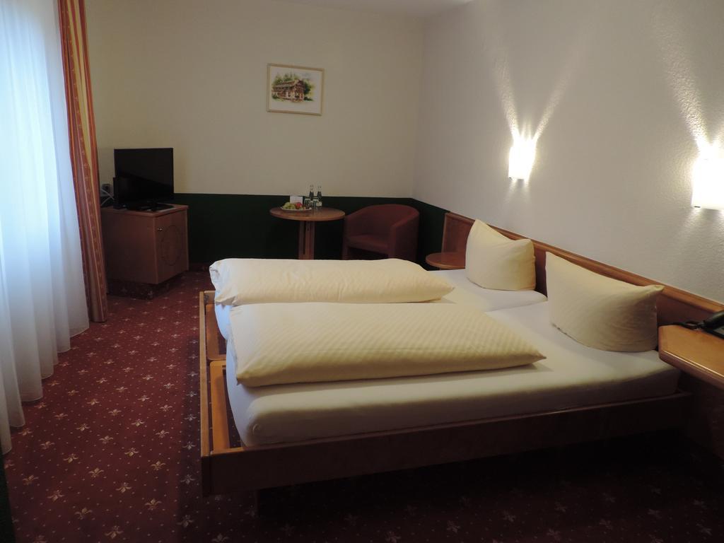 Waldhotel Forellenhof Baden-Baden Exterior photo