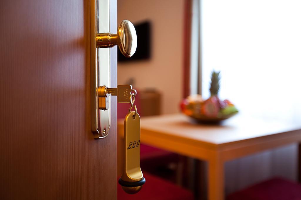 Waldhotel Forellenhof Baden-Baden Room photo